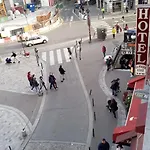 De La Perdrix Rouge Отель