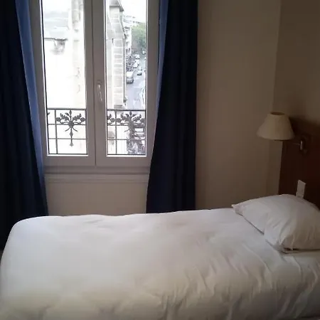 De La Perdrix Rouge Hotel