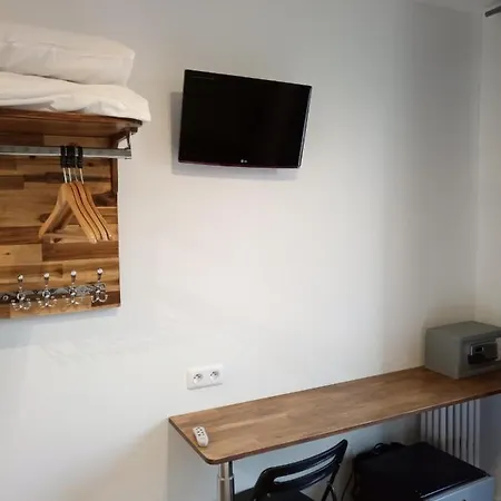 De La Perdrix Rouge 2*