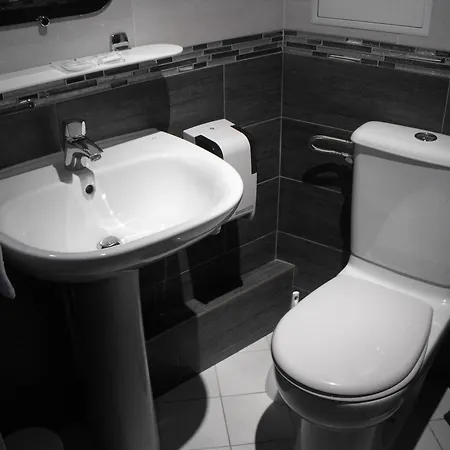 Hotel De La Perdrix Rouge