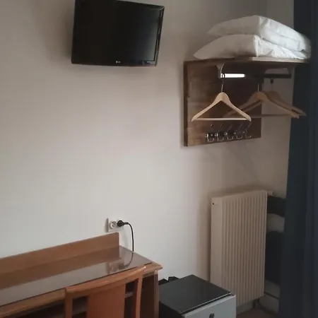 De La Perdrix Rouge Hotel Paříž