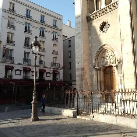 Otel De La Perdrix Rouge