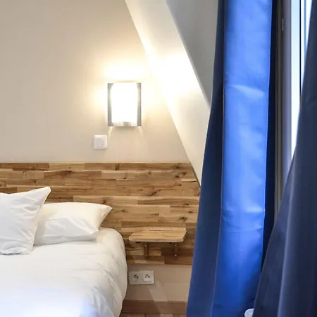 Otel De La Perdrix Rouge 2*