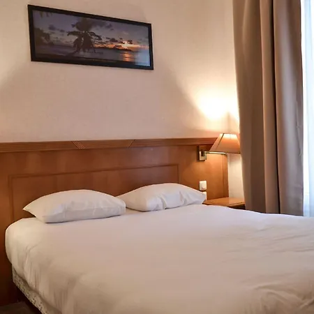 De La Perdrix Rouge Otel