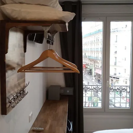 De La Perdrix Rouge Hotel 2*
