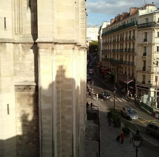 De La Perdrix Rouge Hotel