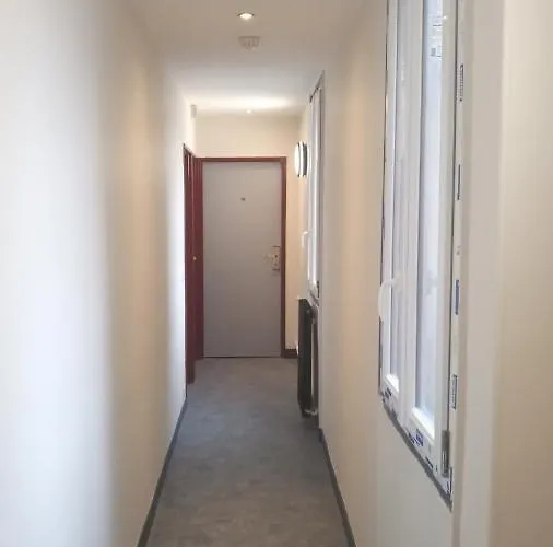 De La Perdrix Rouge 2* Parigi