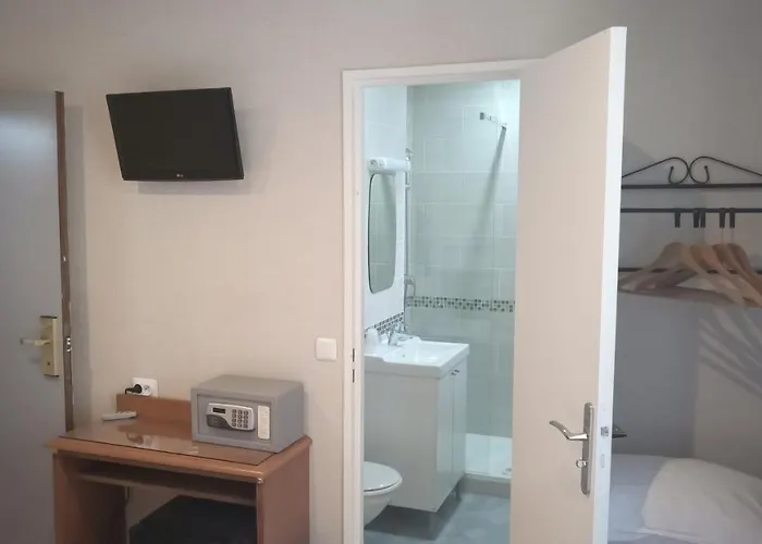 De La Perdrix Rouge 2*