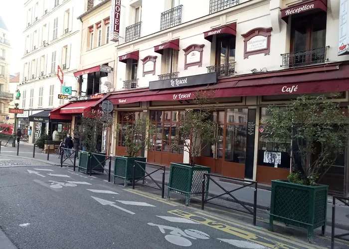 Hotel De La Perdrix Rouge 2*