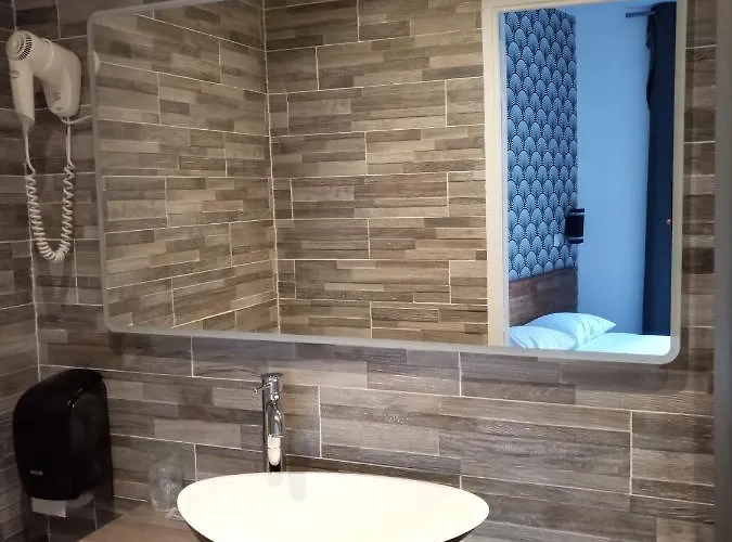 De La Perdrix Rouge Hotel