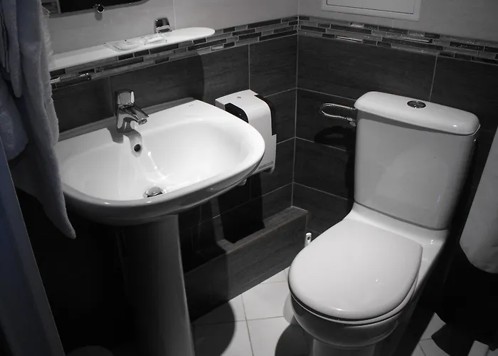 Hotel De La Perdrix Rouge