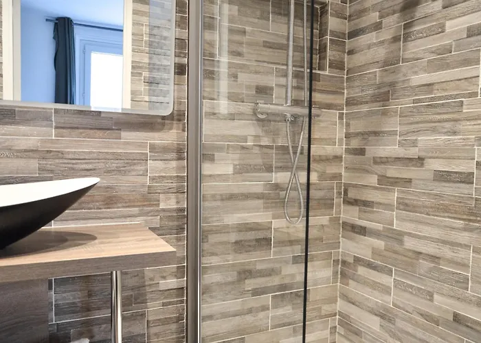 De La Perdrix Rouge 2*