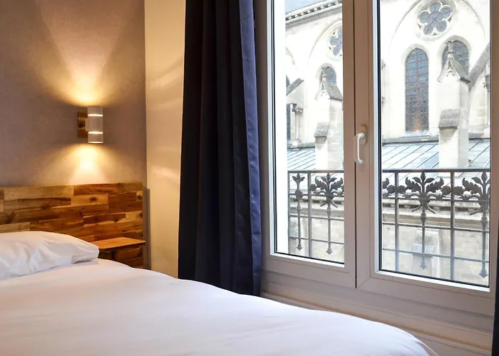 Hotel De La Perdrix Rouge