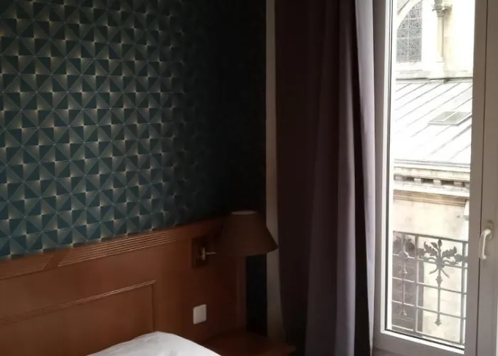 De La Perdrix Rouge Parigi