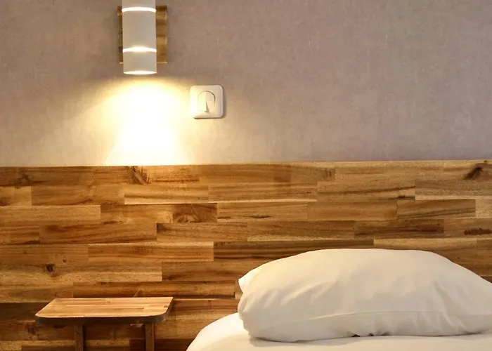 De La Perdrix Rouge Parigi