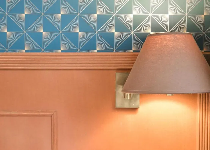 Hotel De La Perdrix Rouge