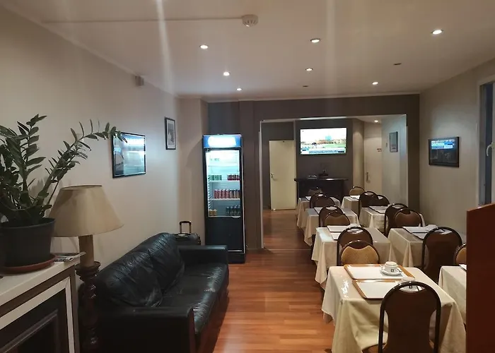 Hotel De La Perdrix Rouge