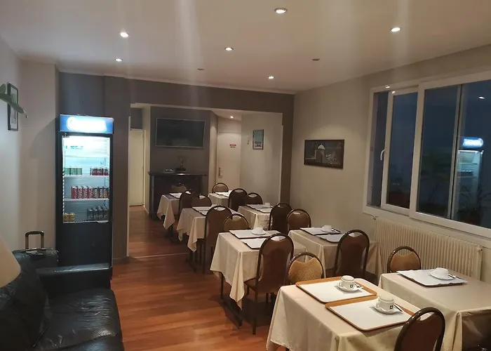 De La Perdrix Rouge 2* Parigi