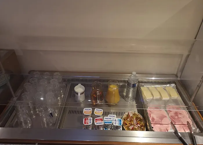 Hotel De La Perdrix Rouge Parigi