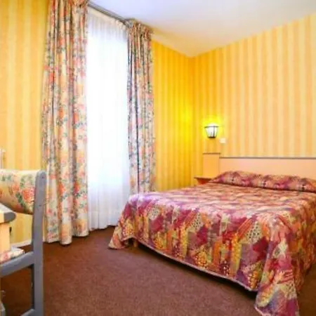 De La Perdrix Rouge Hotel 2*
