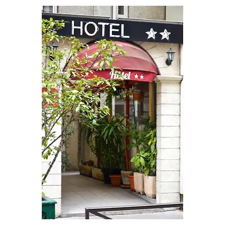 De La Perdrix Rouge Hotel 2*