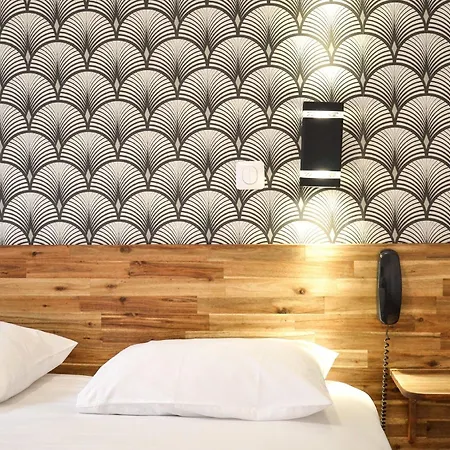 De La Perdrix Rouge Hotel Paris