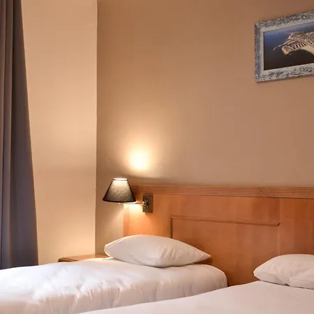 Hotel De La Perdrix Rouge París