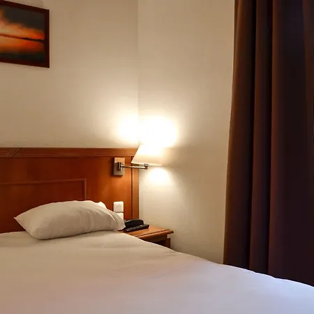 De La Perdrix Rouge Hotel Paris