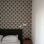 Otel De La Perdrix Rouge Paris