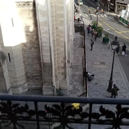 Hotel De La Perdrix Rouge Paris